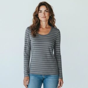 Ann Taylor ladies long sleeve top small NWT new with tags never worn brand new